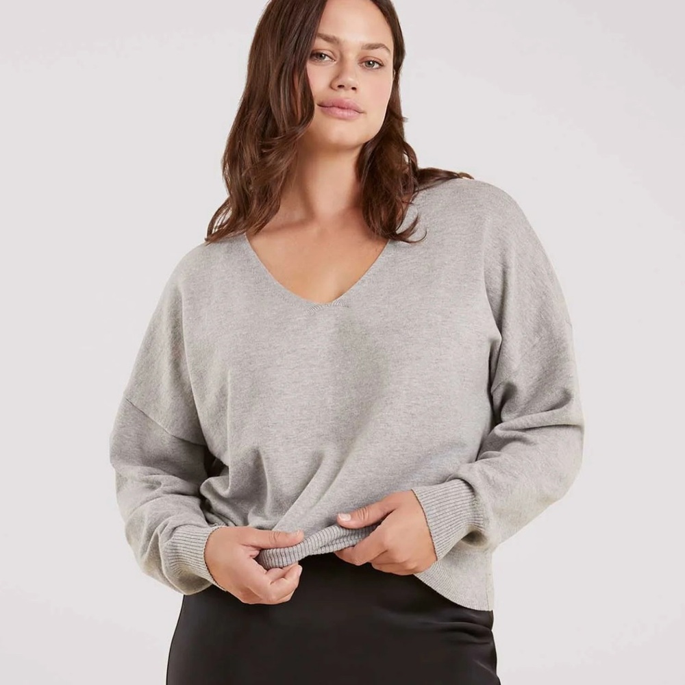 Nuuds Luxe Knit V-Neck Sweater Heather Grey Size XXL